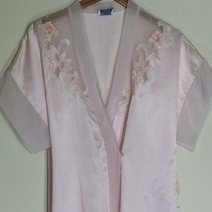 Etienne Pink Satiny Robe
